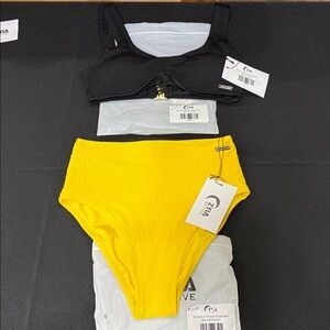 Top & Bottom Swimsuit Set Size Small